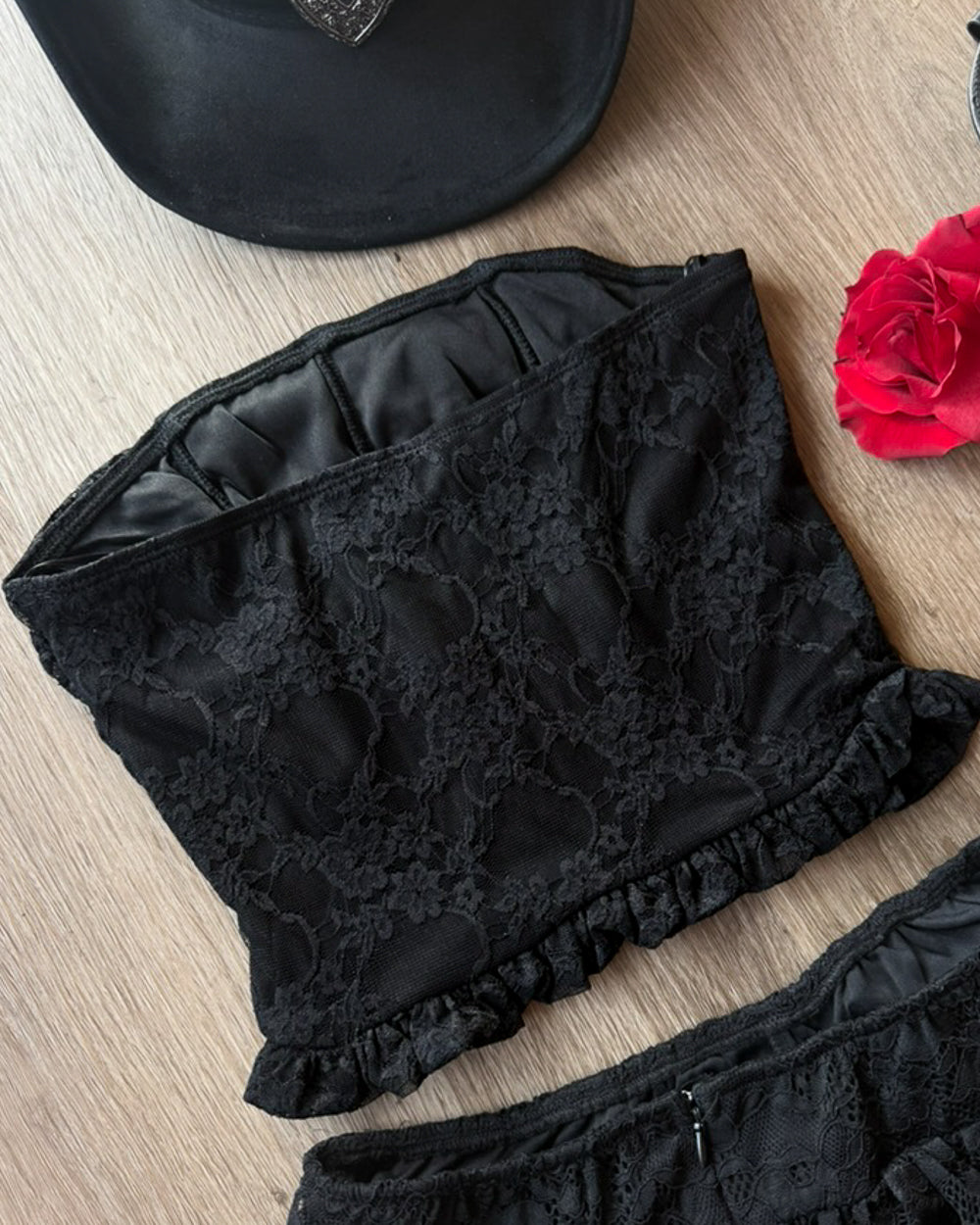 Calico Black Floral Lace Ruched Strapless Crop Top