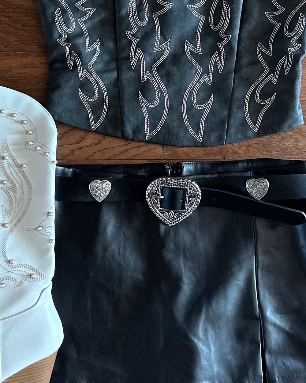 Black Etched Faux Leather With Metallic Heart Buckle Belt - Cindy Jane Boutique - Belts