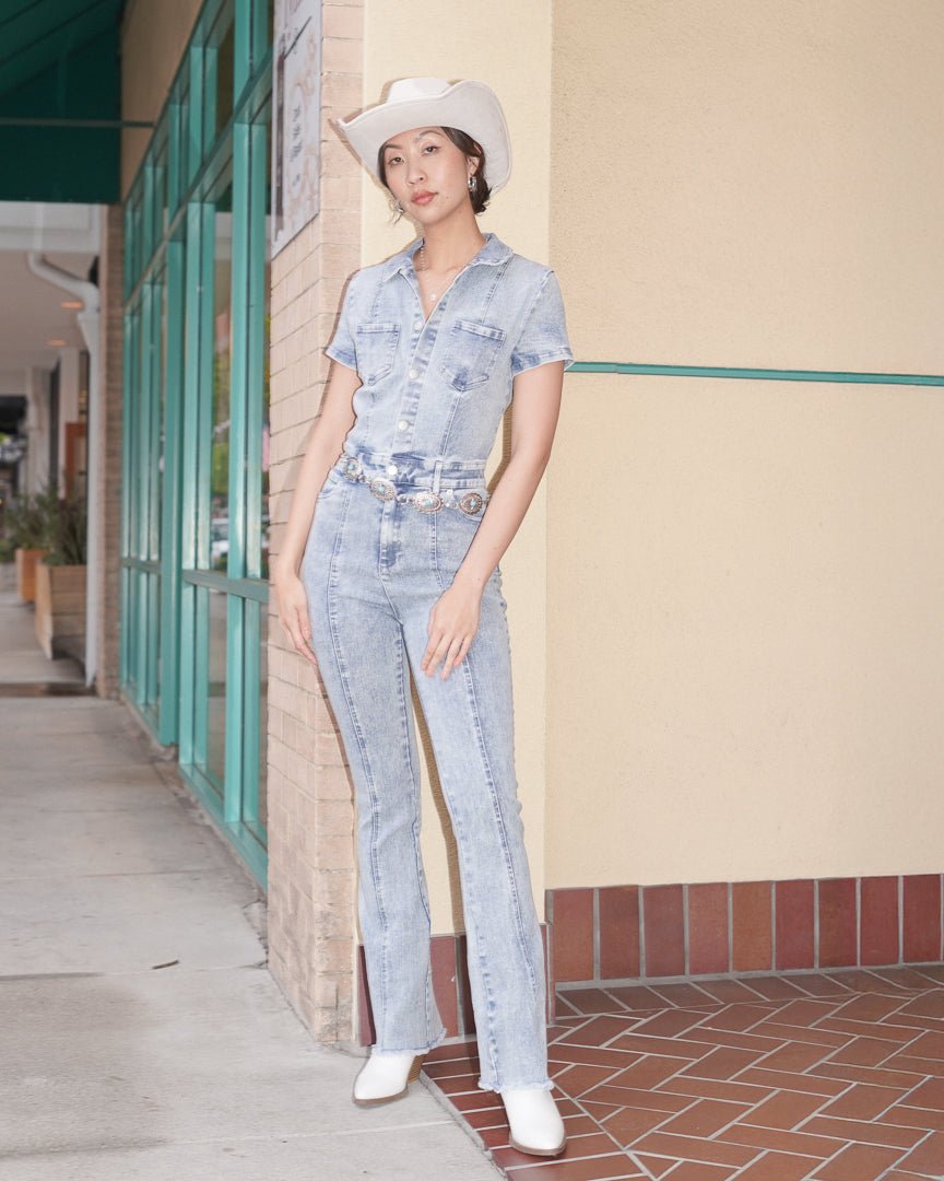 Jean Light Acid Wash Short Sleeve Denim Jumpsuit - Cindy Jane Boutique - Jumpsuits