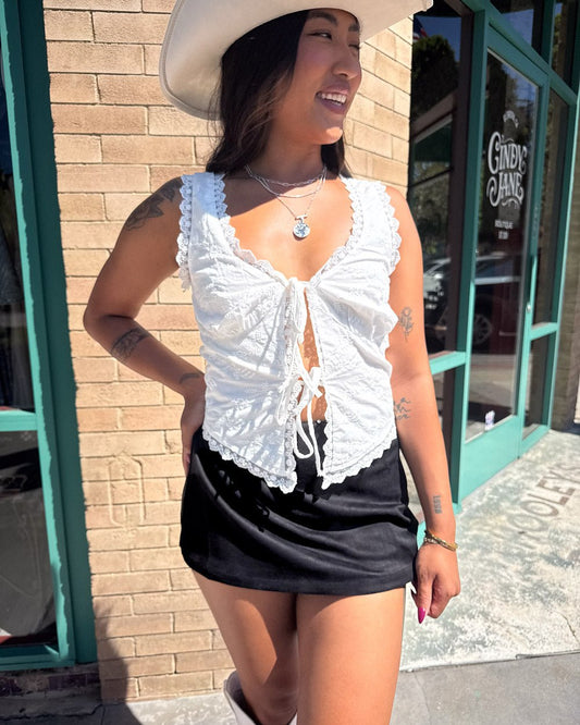 Venus White Lace Sleeveless Tie Front Vest Top - Cindy Jane Boutique - Tanks, Camis & Tube Tops