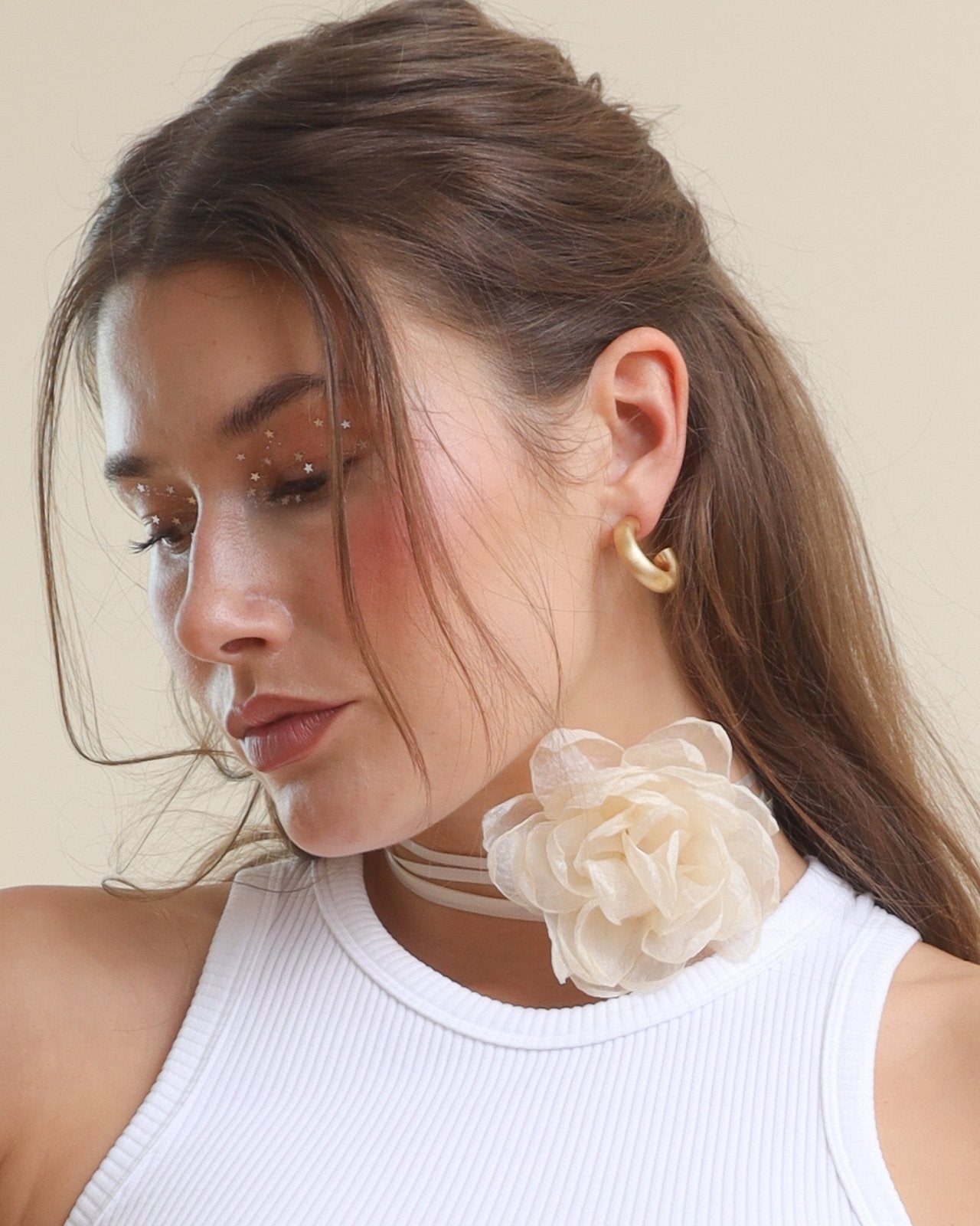 Mini Rosesste Choker Ivory Shimmer Mesh Rosette 3D Floral Choker Necklace – Cindy Jane Boutique